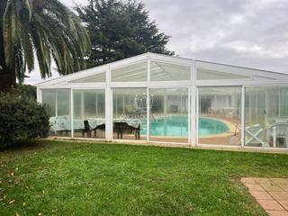 Casa a Abegondo. Casa con piscina cubierta de unos 300 metros cuadrados y una fin
