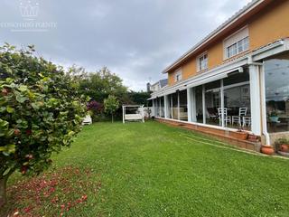 Maison  Pueblo campo da vila. Preciosa casa en perfecto estado, en la zona de dexo, ubicada a