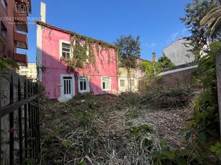 Maison à Liáns. Vivienta para rehabilitar en el centro del pueblo, que consta de