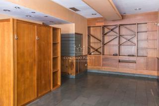 Locale commerciale in Falperra - Santa Lucía