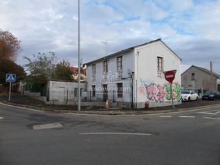 Maison  Emilia pardo bazán. Ordenanza 2 a, parcela mínima 300 m2. ocupación 30, sótano más b