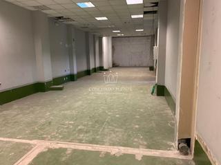 Local Comercial a Monte Alto - Zalaeta - Atocha. Bajo con acceso por dos calles que consta de 227 metros diáfanos