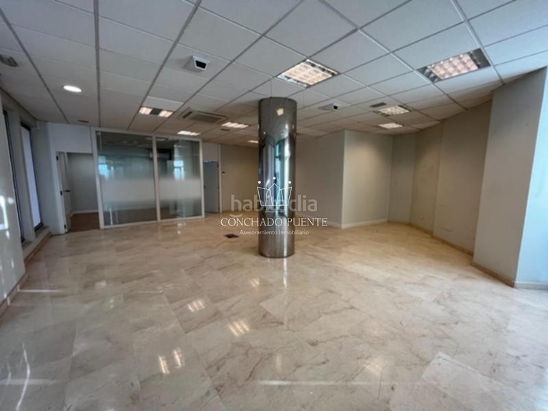 Foto f8c542bb-50c7-4ac9-a8d0-2c8b3b97901d. Affitto locale commerciale in Liáns Oleiros