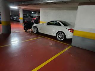 Car parking  Rúa de eduardo iglesias