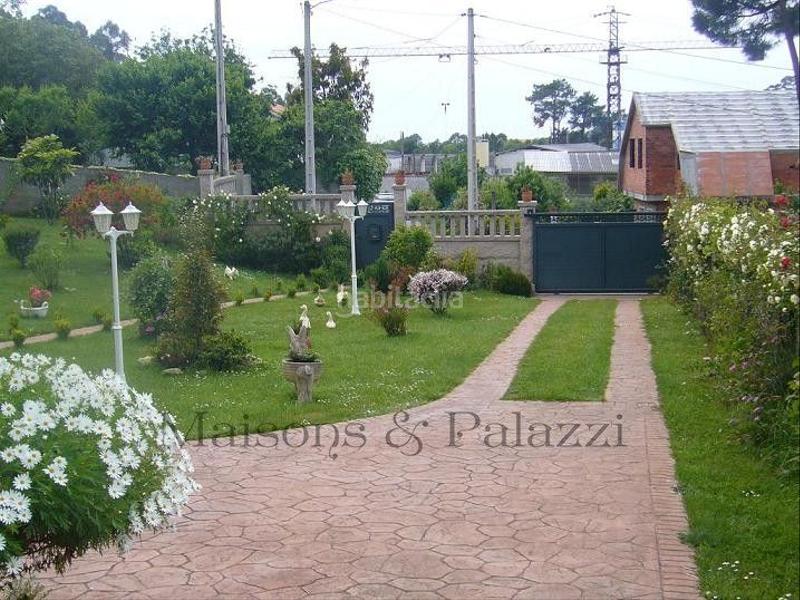Foto b0da64e2-434f-4a8d-a066-4cbccc05f072. Chalet con riscaldamento parcheggio in Nigrán centro Nigrán
