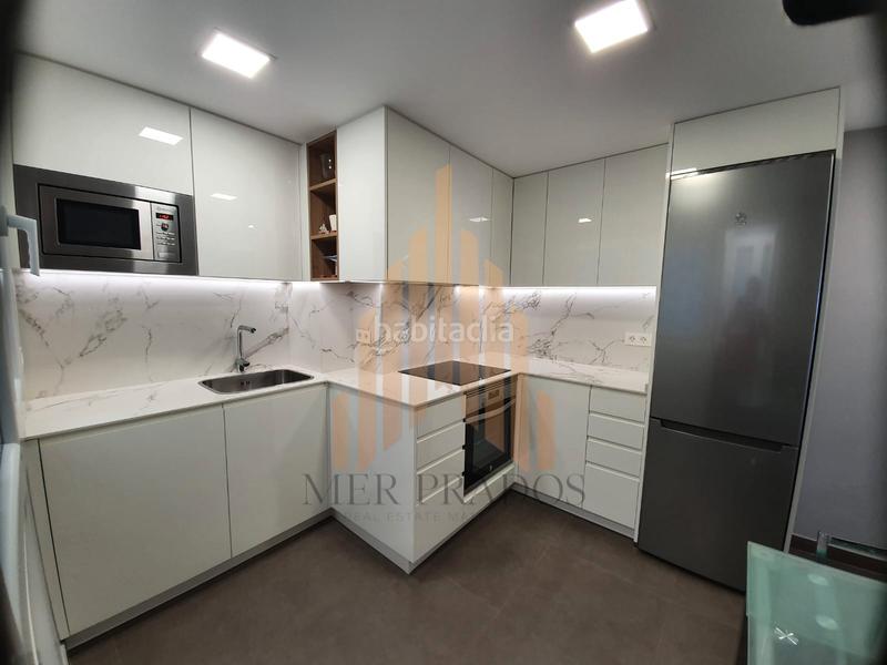 Foto f27c8dfc-4f77-4a9e-a654-8d6c45d6b0cc. Appartamento con riscaldamento parcheggio in Berbés - Peritos Vigo