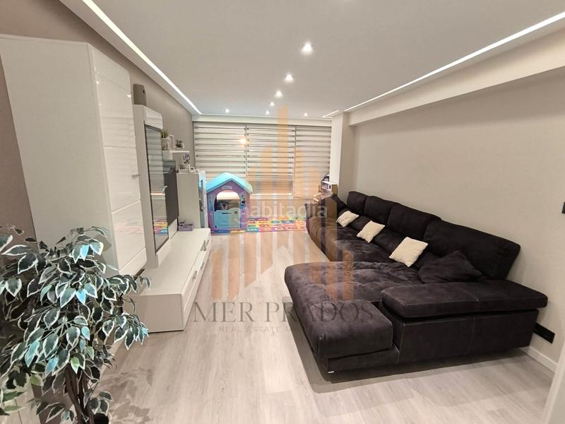 Foto e135fd9f-2168-4687-b03b-213d915195ae. Piso en Berbés - Peritos Vigo