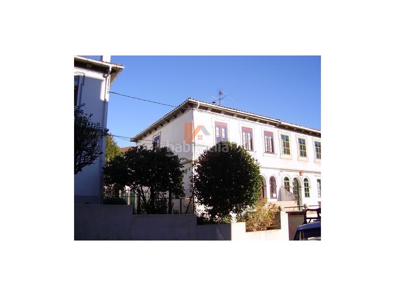 Foto 0e0baa6e-191a-4292-9e44-4db941643e20. Chalet in eduardo pondal 15 in Ensanche - Sar Santiago de Compostela