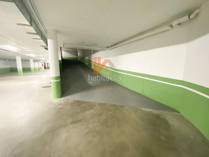 Foto 00345b82-1ed3-43f4-a77f-9d57506e0c4c. Posto auto in rua da tuna compostela 13 in Castiñeiriño - Cruceiro de Sar Santiago de Compostela