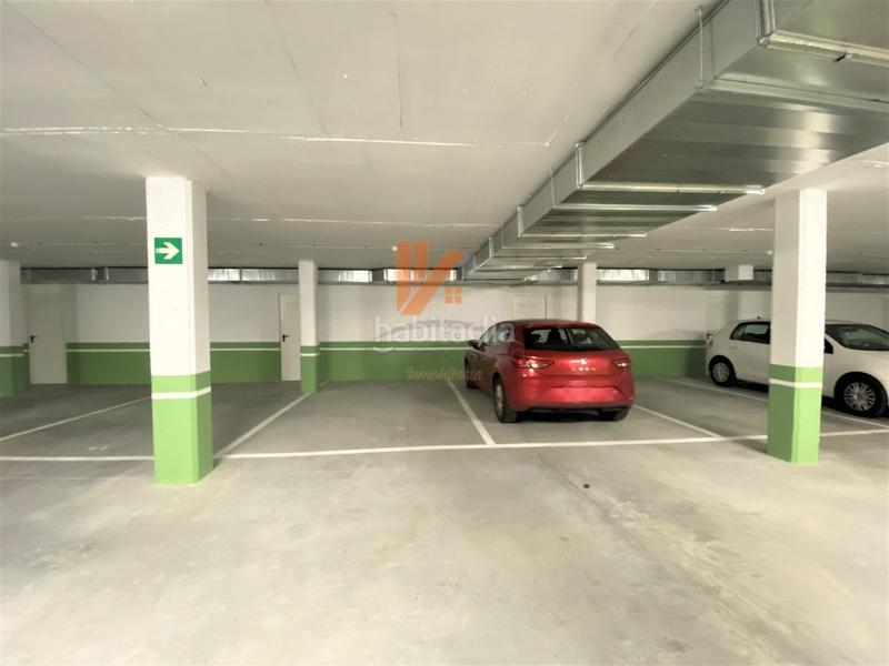 Foto 1b16c2fa-3a81-4b83-be99-b3df143bccae. Posto auto in rua da tuna compostela 13 in Castiñeiriño - Cruceiro de Sar Santiago de Compostela