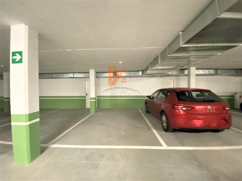 Foto ae6a2533-8c2e-4571-9562-dadf8390ba15. Posto auto in rua da tuna compostela 13 in Castiñeiriño - Cruceiro de Sar Santiago de Compostela