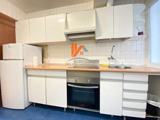 Miete Etagenwohnung in Rúa da república arxentina 39. Piso de 3 habitaciones en el ensanche