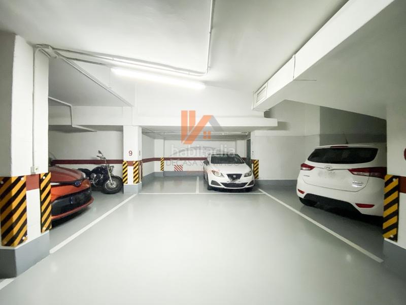 Foto 9a2b544f-50e1-41cc-b49c-895885a2056e. Car parking in rua horreo 176 in Ensanche - Sar Santiago de Compostela