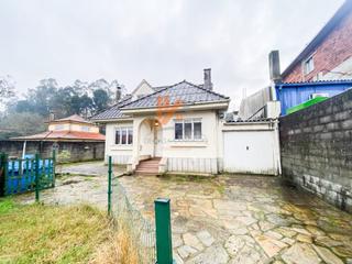 Casa a Rua santa lucia 18. Casa con jardín en venta en santiago de compostela