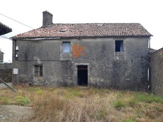 Casa a Lugar de vilares  2. Casa de piedra con jardin en la zona norte de santiago