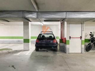 Aparcament cotxe a Rua montero rios 52. Plaza de garaje en venta en santiago de compostela