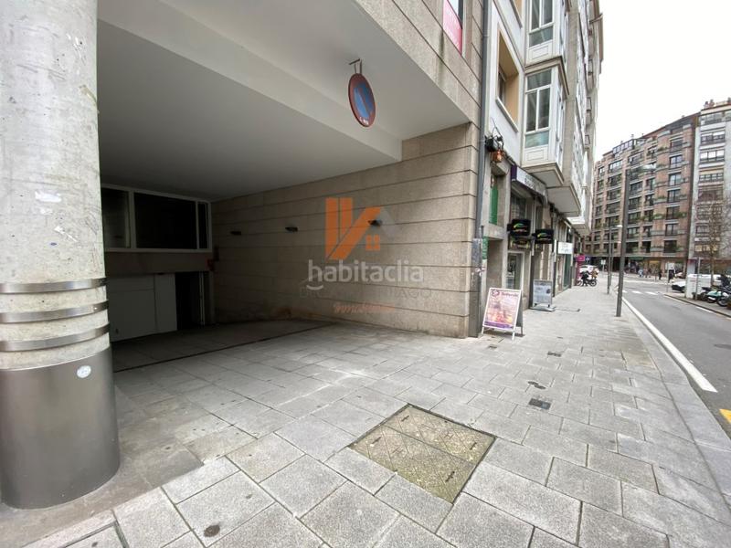 Foto b24fb70d-b5b8-4eb5-bc36-c33061e310c5. Car parking in rua montero rios 52 in Ensanche - Sar Santiago de Compostela