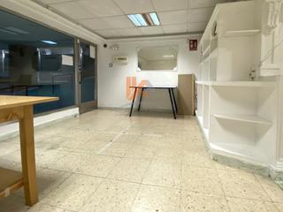Lloguer Local Comercial a Avenida romero donallo 45. Bajo comercial en santiago de compostela