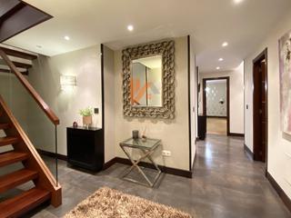 Location Duplex à Rua republica de el salvador 12. Piso en alquiler en general pardiñas con garaje