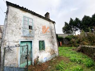 Casa a Rua poza real abaixo 13-b. Vendemos casa de piedra para rehabilitar en santiago de composte