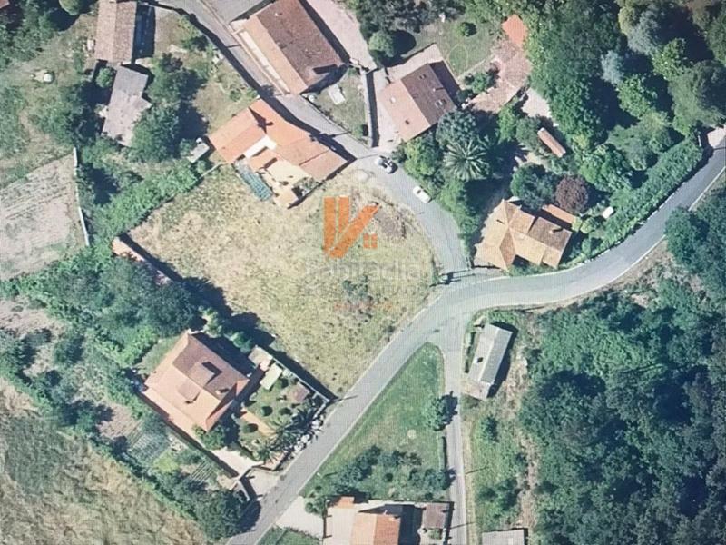 Foto a9b656fe-217c-48ea-97a1-231bfef33fd8. Terrain résidentiel dans Parroquias de Santiago Santiago de Compostela