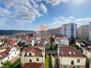 Appartement en Rua horreo 98. Piso reformado en pleno centro de la ciudad