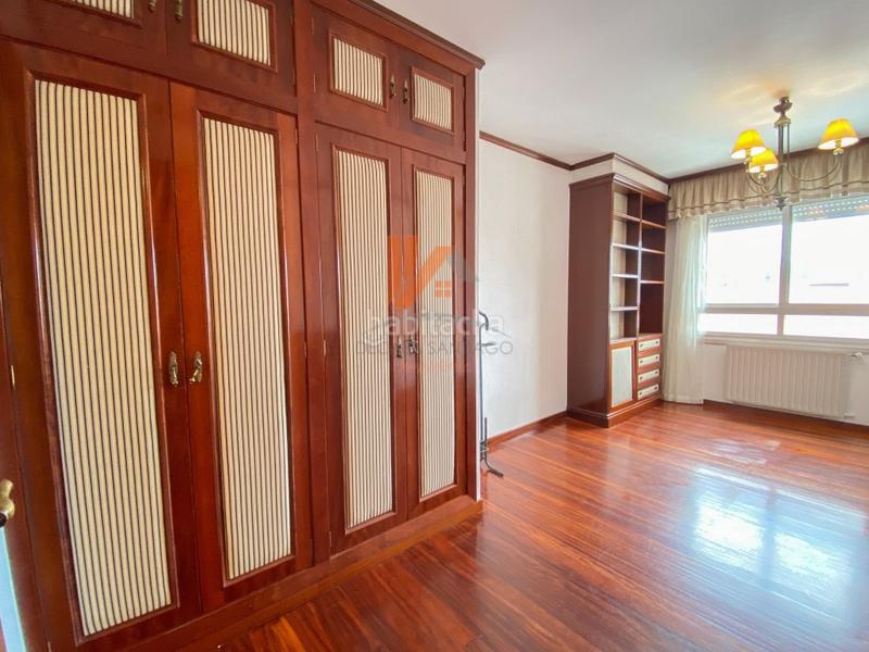 Foto cd26bd2c-cc21-4517-8d67-390df63c0182. Appartamento in rua republica arxentina 13 in Ensanche - Sar Santiago de Compostela