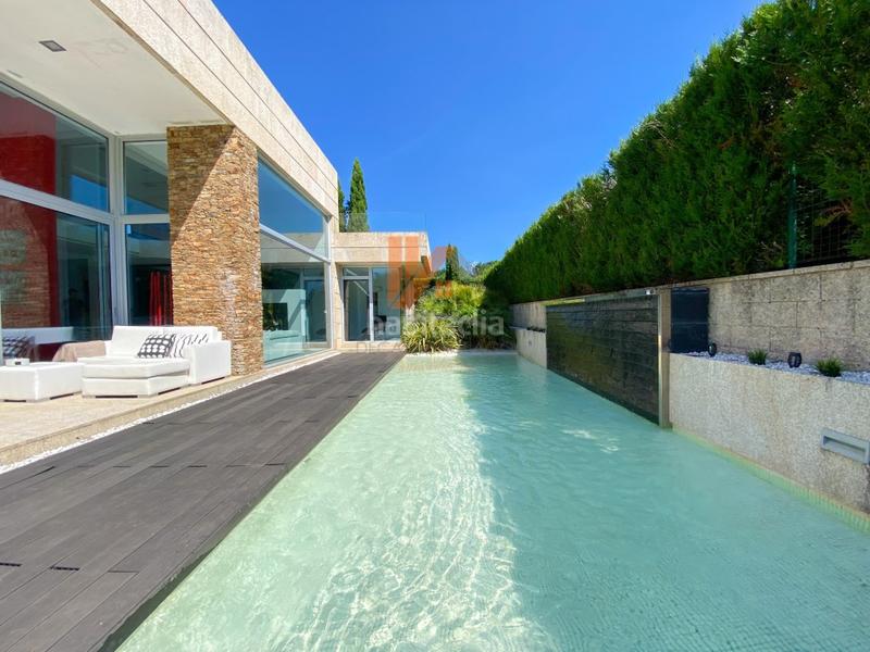 Foto d6fbead5-bae1-45e7-95b7-947574aef3aa. Xalet a lugar framan 38 a Bugallido Ames