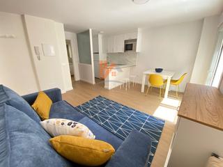Location Appartement à Rua ruela brion 11. Alquiler estudio reformado cerca al intermodal  zona pontepedriñ