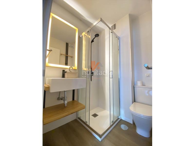 Foto 76cb5f7c-8767-4022-926c-d2cda1360837. Rent flat in rua frei rosendo salvado 16 in Ensanche - Sar Santiago de Compostela