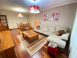Location Appartement  Rua salgueiriños arriba 50. Precioso y familiar piso de tres habitaciones en zona norte