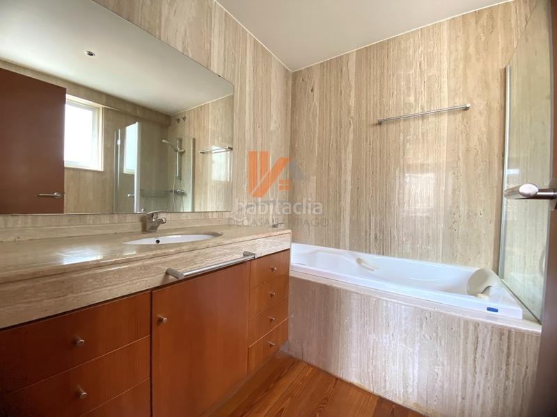 Foto 3b5feac7-7f04-4940-acdb-98c52017d828. Alquiler ático en rua xeneral pardiñas 5 espectacular ático con terraza en general pardiñas en Santiago de Compostela