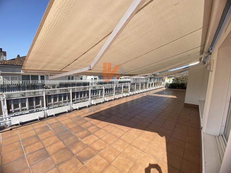 Foto 5f29d080-8f8c-403c-8b28-5e5a1cc56433. Alquiler ático en rua xeneral pardiñas 5 espectacular ático con terraza en general pardiñas en Santiago de Compostela