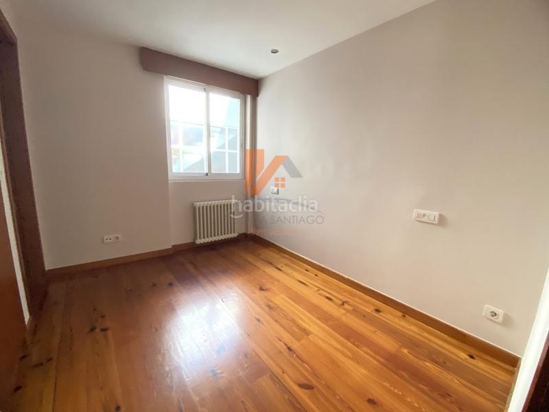 Foto bd574eb7-836c-4871-b97c-a38e1a49ddc2. Alquiler ático en rua xeneral pardiñas 5 espectacular ático con terraza en general pardiñas en Santiago de Compostela