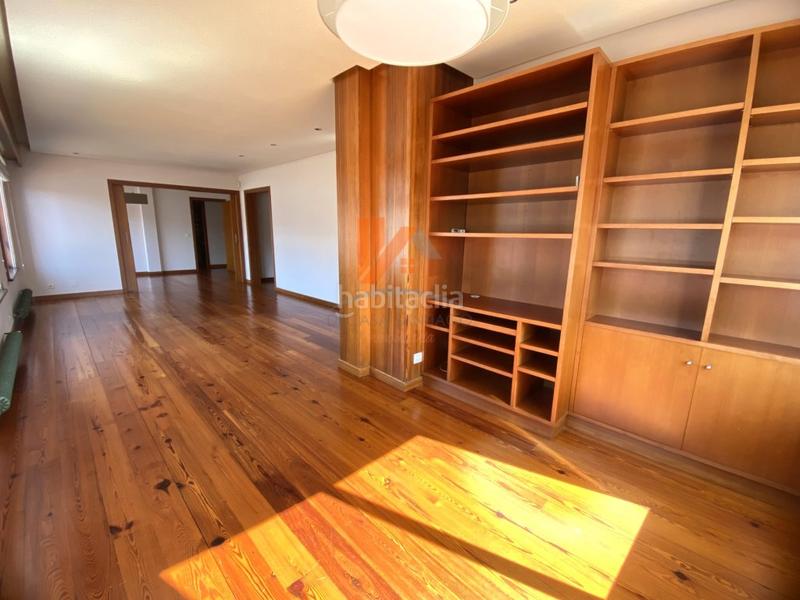 Foto 25431ea9-f3b4-4dbd-b4d4-c6082aefa2ea. Lloguer àtic a rua xeneral pardiñas 5 a Ensanche - Sar Santiago de Compostela