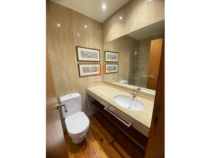 Foto a08869b1-f043-47e5-8efa-67edff32f637. Lloguer àtic a rua xeneral pardiñas 5 a Ensanche - Sar Santiago de Compostela