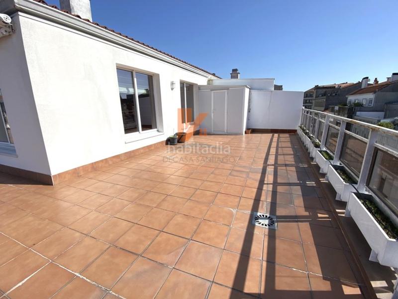 Foto 3882c39a-b568-492b-970e-d72464e91dfa. Location attique dans rua xeneral pardiñas 5 dans Ensanche - Sar Santiago de Compostela