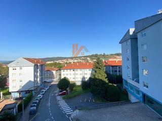 Appartement à Rua salgueiriños abaixo 6. Piso en venta de 3 habitaciones con garaje y trastero en santiag
