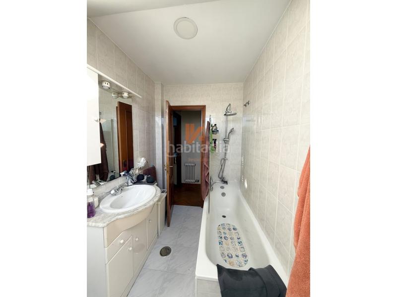 Foto d98950ce-c92e-4d15-b649-bab7970d0d4f. Dúplex a rua anxeriz 3 a O Milladoiro Ames
