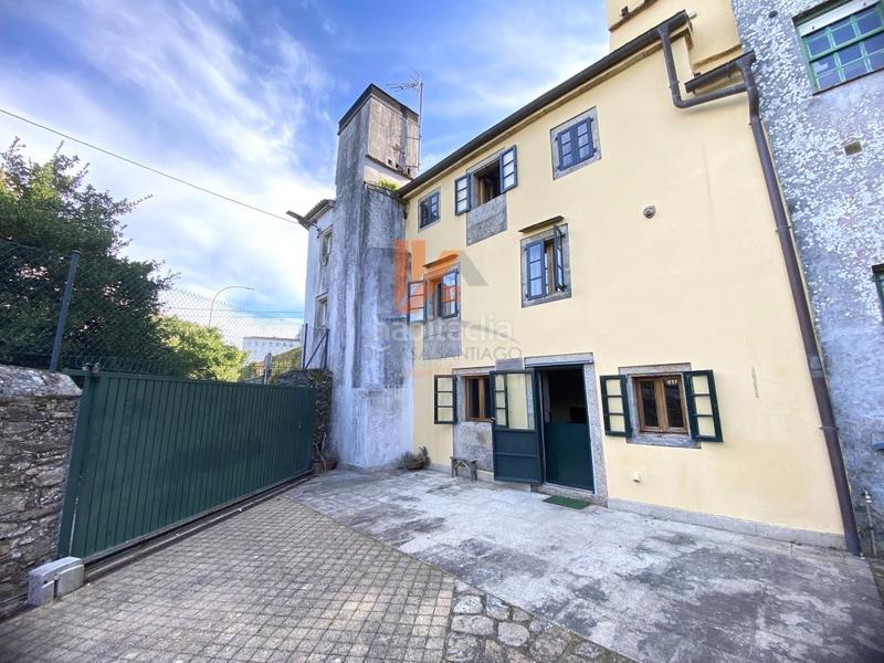 Foto f43efda3-cc72-4238-b72c-bfa83bd4af74. Lloguer casa a rua xasmins 17 a Campus Norte - San Caetano Santiago de Compostela