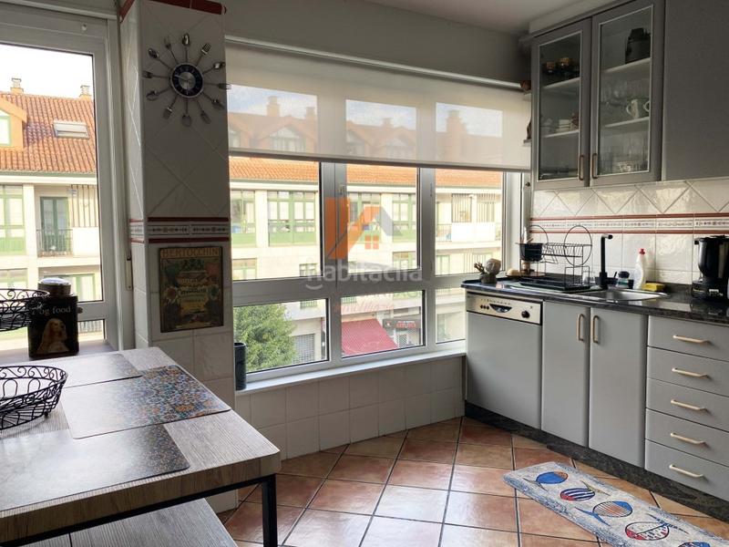 Foto b2bdc037-e4c1-4591-8d32-5b198d01123e. Zweistöckige wohnung in rua pedregal 5 in Bertamirans Ames