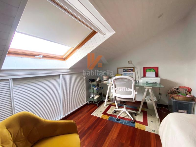 Foto d1e44c9e-c0c0-4307-babc-3cfda8fca5c7. Zweistöckige wohnung in rua pedregal 5 in Bertamirans Ames