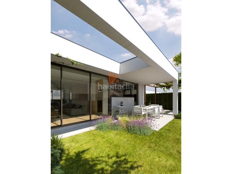 Foto a6546388-6673-43a3-b8e4-01c6bc3ed811. Maison jumelée dans urbanización bosque de amares s/n dans Ames