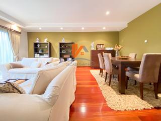 Maison jumelée  N/a. Chalet adosado en urbanización con zonas comunes