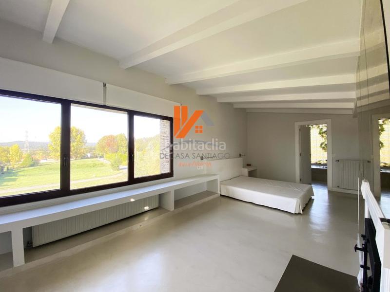 Foto b393efc6-4ba1-4372-87a7-58cbfc905ee0. House in lugar buceleiras in Bugallido Ames