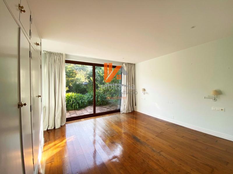 Foto e7963947-615e-43ac-82ed-094452a35319. House in lugar buceleiras in Bugallido Ames