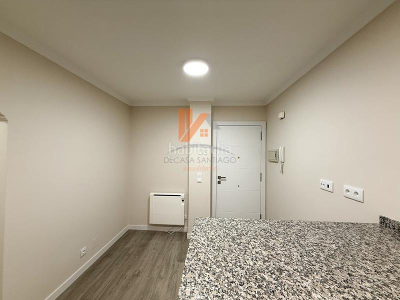 Foto 552b08be-2a5c-4848-a0de-a66a68f89eb5. Appartement dans rua laverde ruiz 5 dans Ensanche - Sar Santiago de Compostela