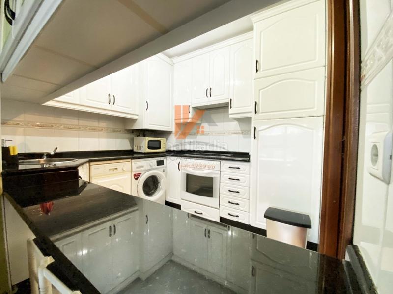 Foto ab290871-8d56-4973-a343-edfabc0c5adc. Pis a rua penedo 30 a Conxo Santiago de Compostela