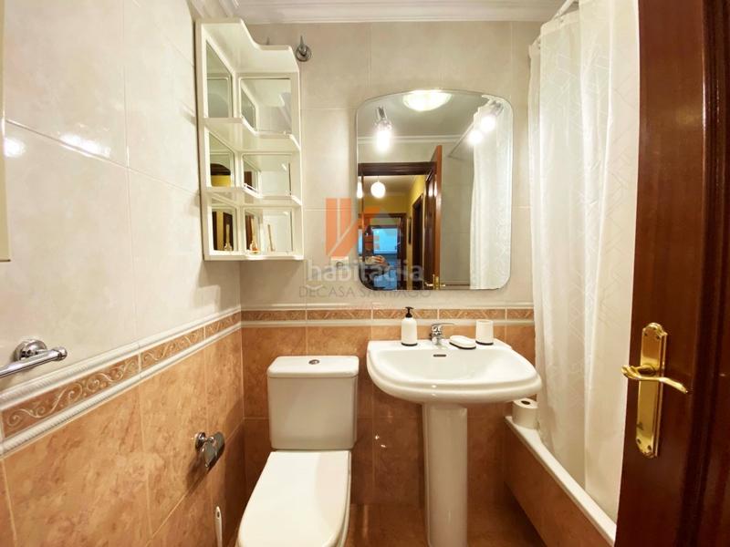 Foto b9649721-00a5-4ed8-8ba7-014409b817e0. Pis a rua penedo 30 a Conxo Santiago de Compostela