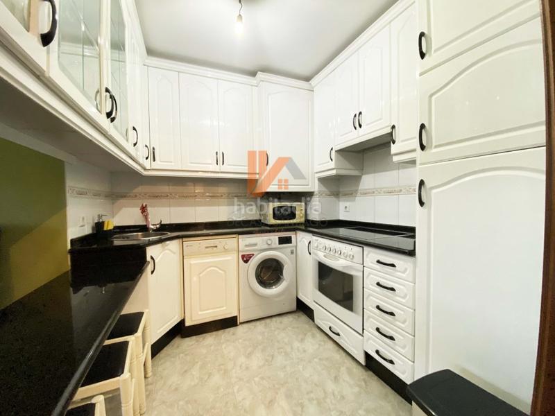 Foto dfea80e6-8a22-4d30-a85d-7fb8770c6e3a. Pis a rua penedo 30 a Conxo Santiago de Compostela